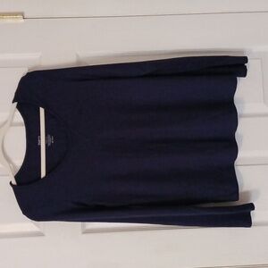 Born navy blue long sleeve crew neck t-shirt soft size M loungewear
